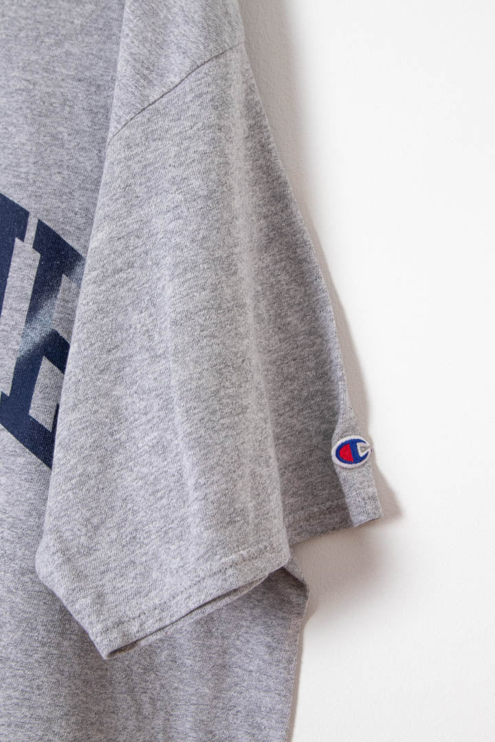 Duquesne University Champion T-Shirt (XXL)