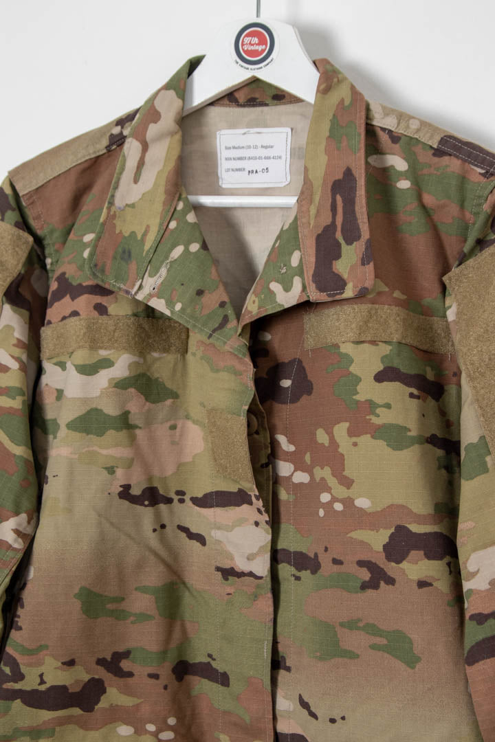 US Military Camo Combat Jacket (M)